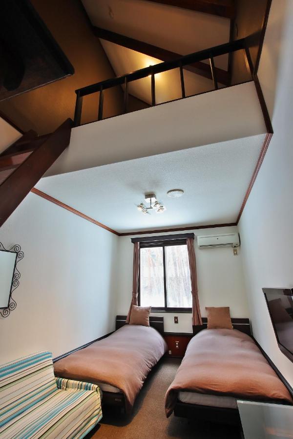 Eternal Flame Bed & Breakfast Hakuba Ngoại thất bức ảnh